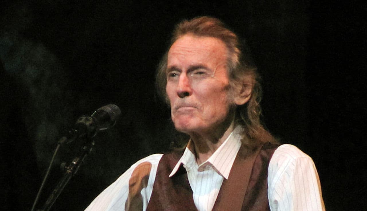 City to fund plaque for Yorkville’s Village Corner, where Gordon Lightfoot first performed