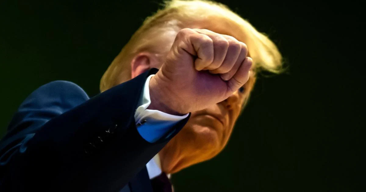 Trump sues JPMorgan and Jamie Dimon for $5-billion over alleged 'debanking'