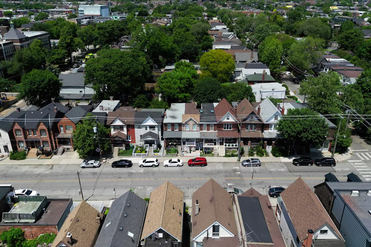 Senate report finds large gaps in municipal approval times and development fees