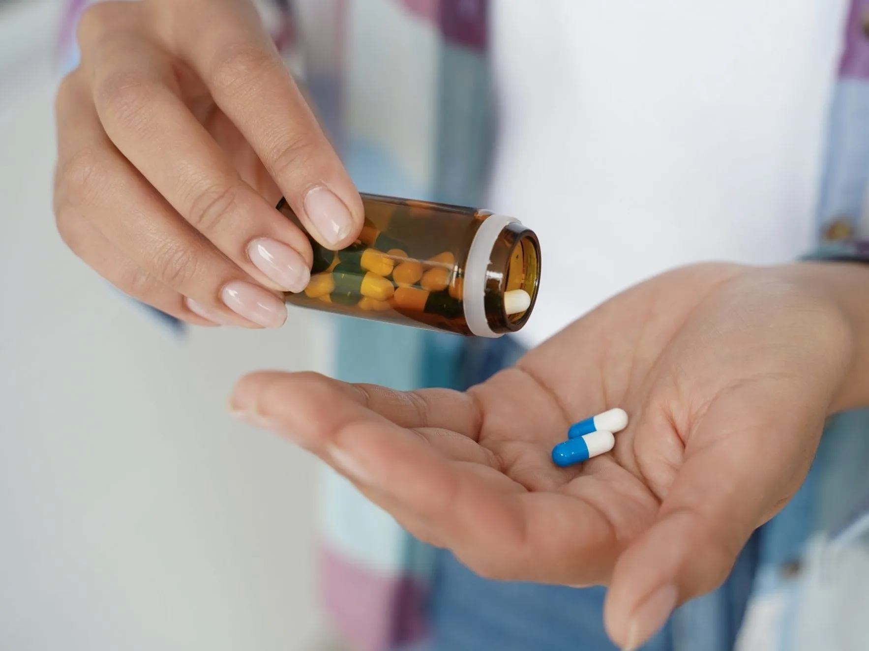 Refugees to pay co-payments for prescriptions and supplemental care starting May 1