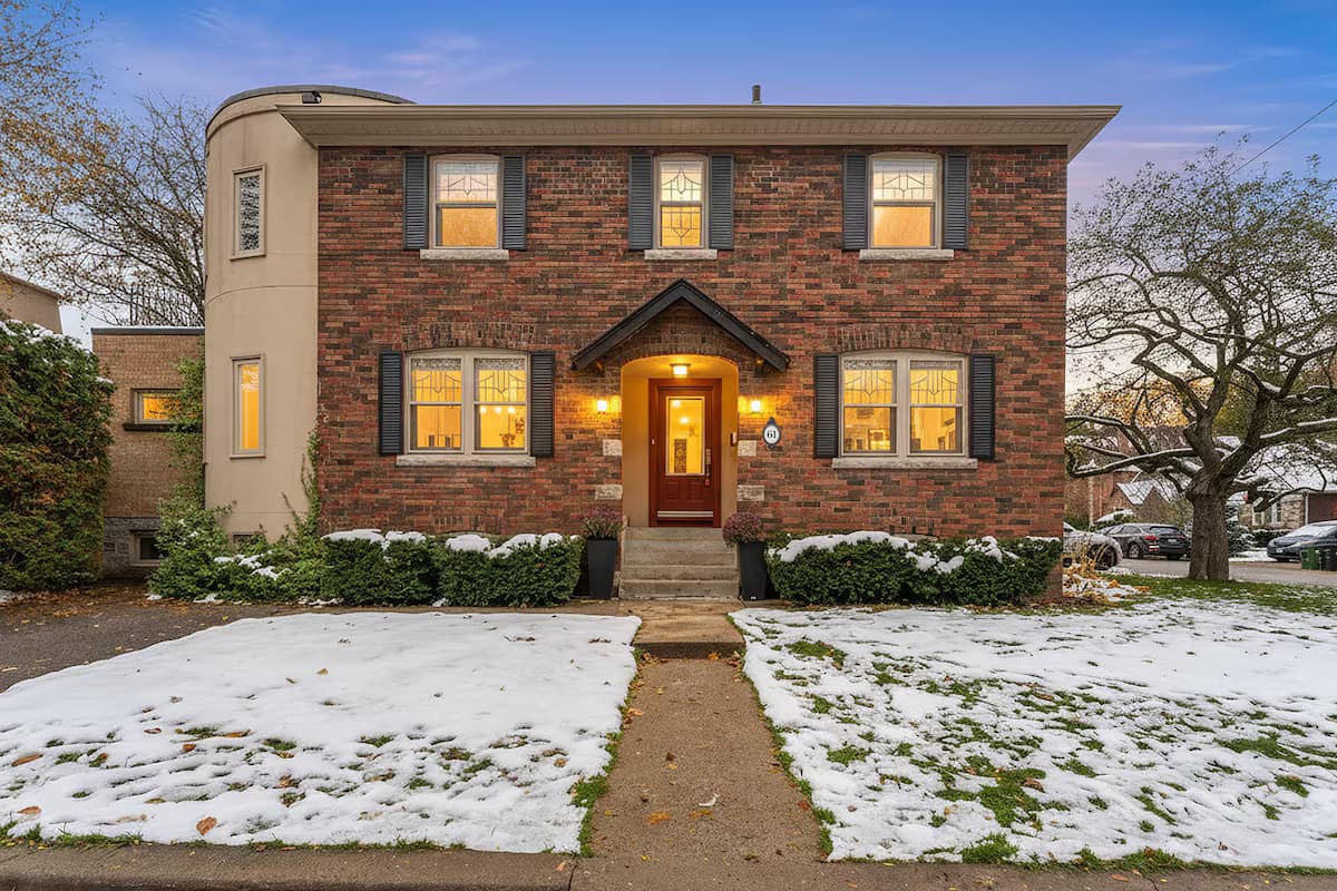 North York bungalow sells two days after $100,000 price cut